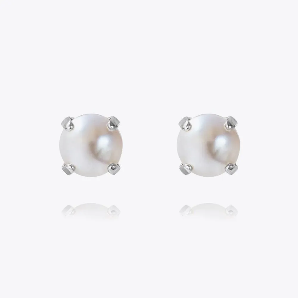 Classic Stud Earrings / Pearl