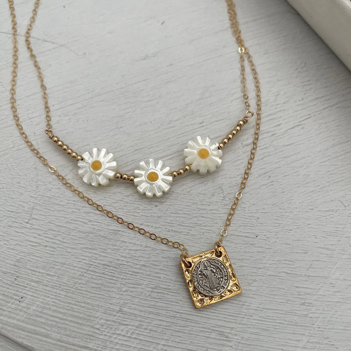 Daisy Flower Necklace