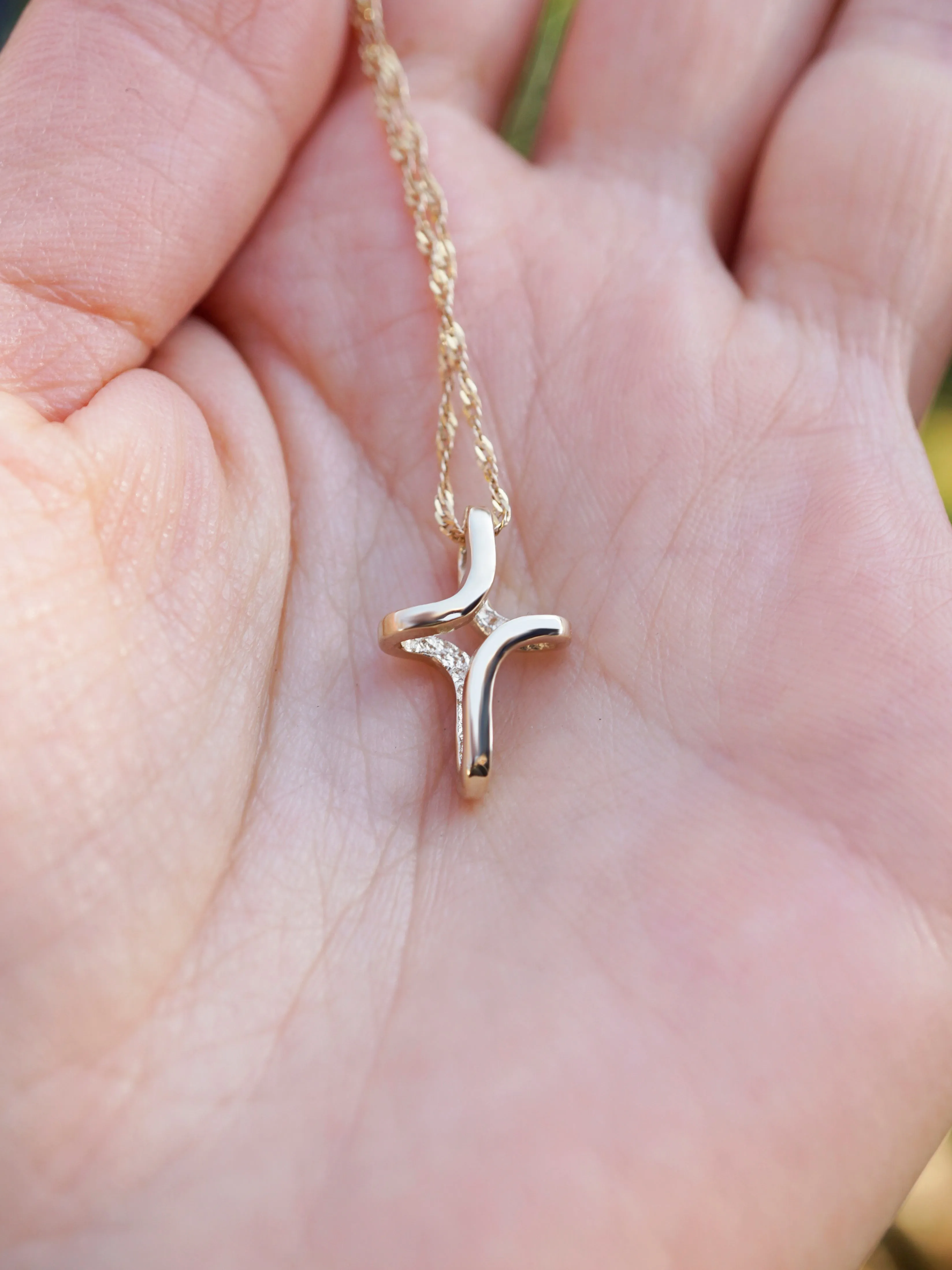 INFINITY | gold cross pendant