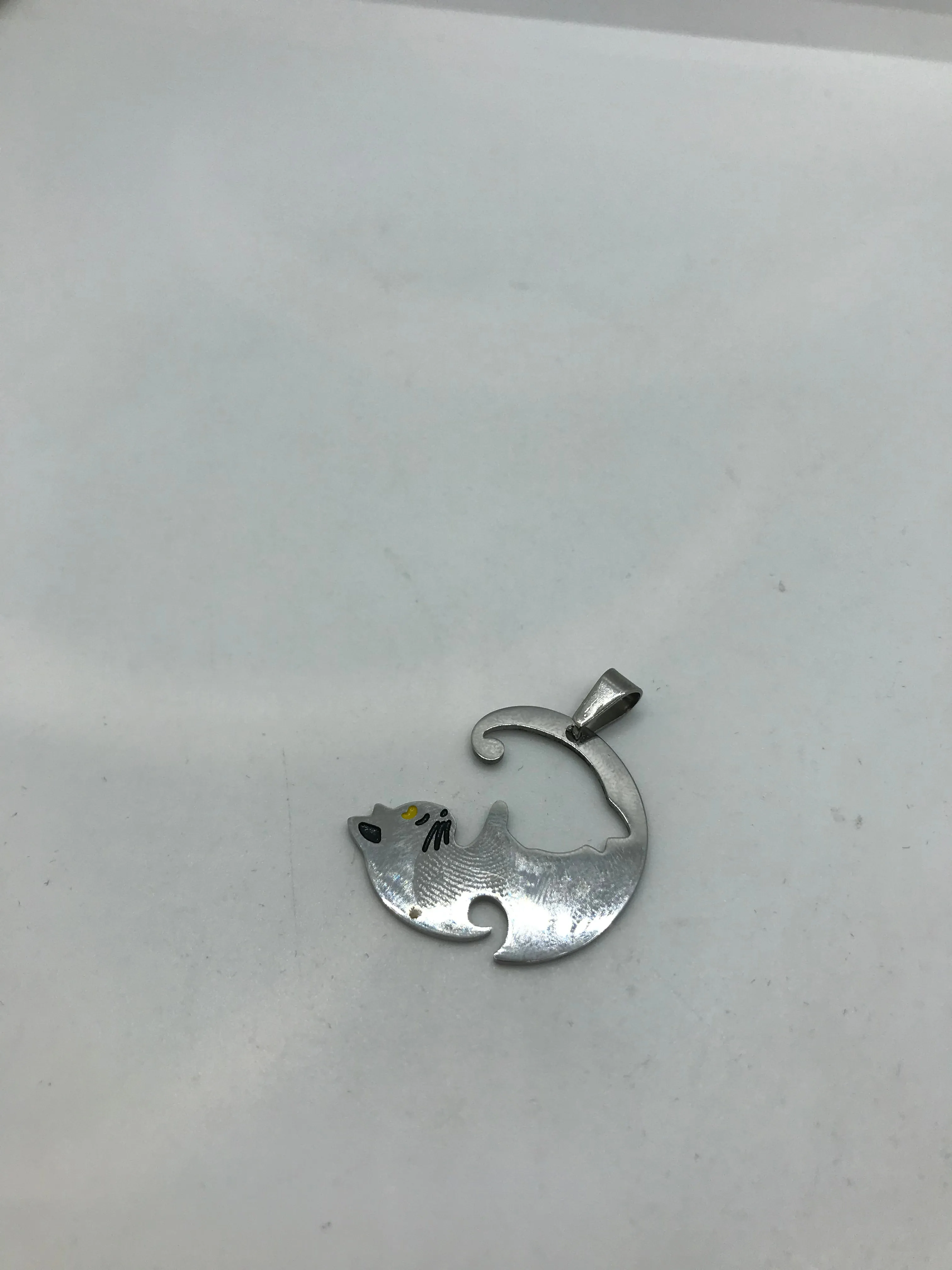 Kitty pendant