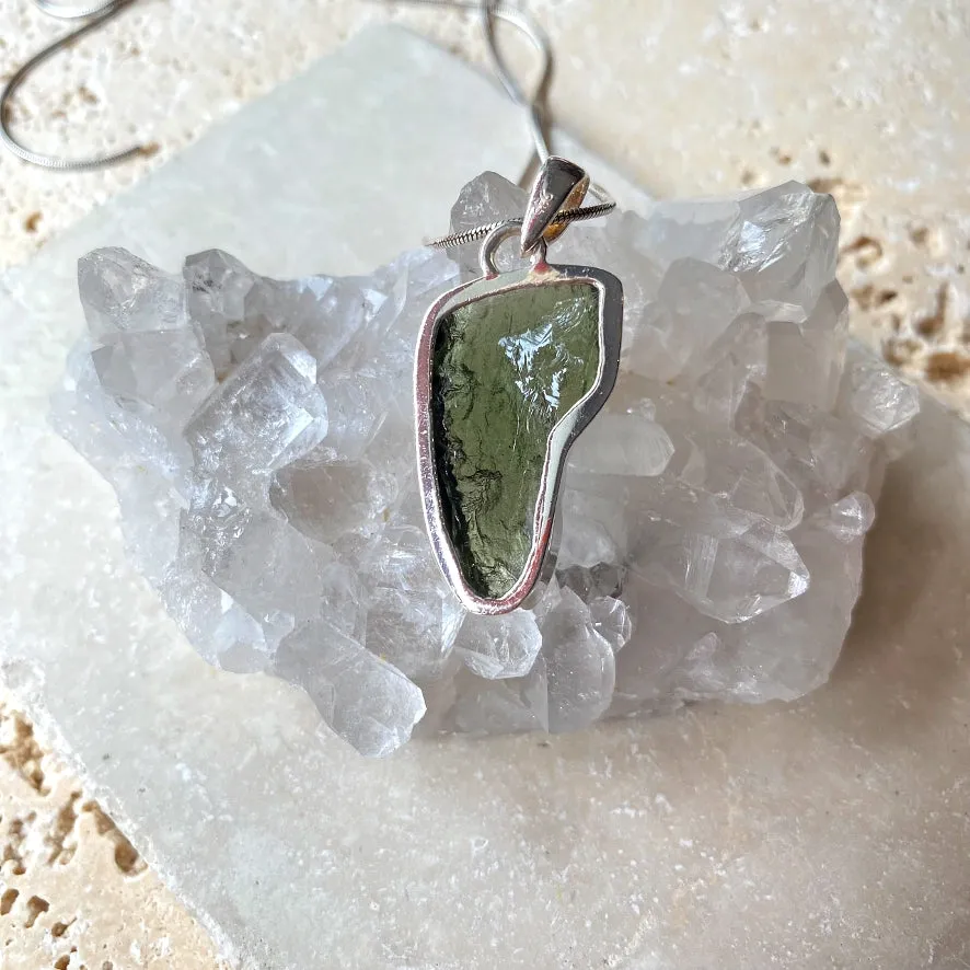 Moldavite Pendant - Silver Contour