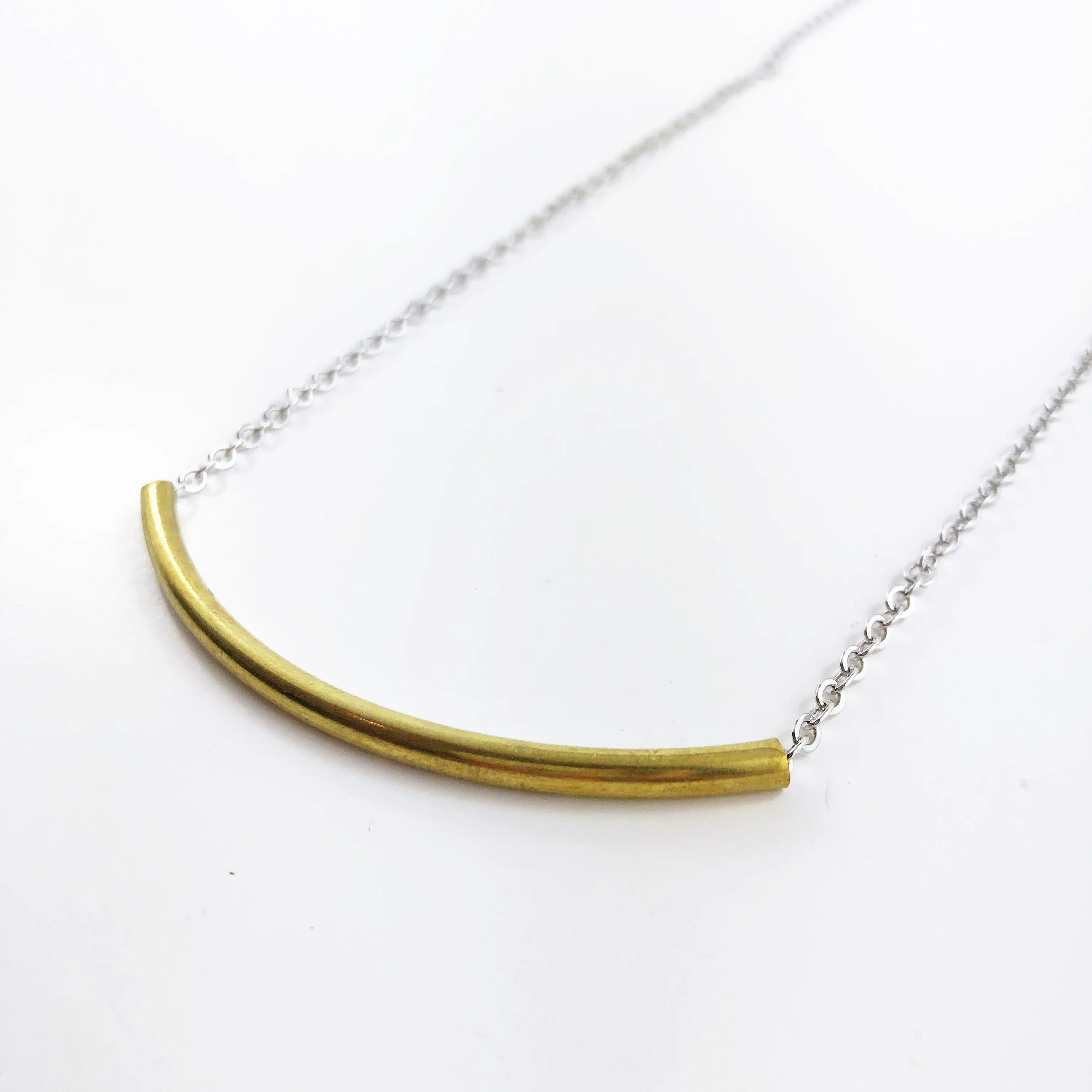 Oui Minimalist Necklace