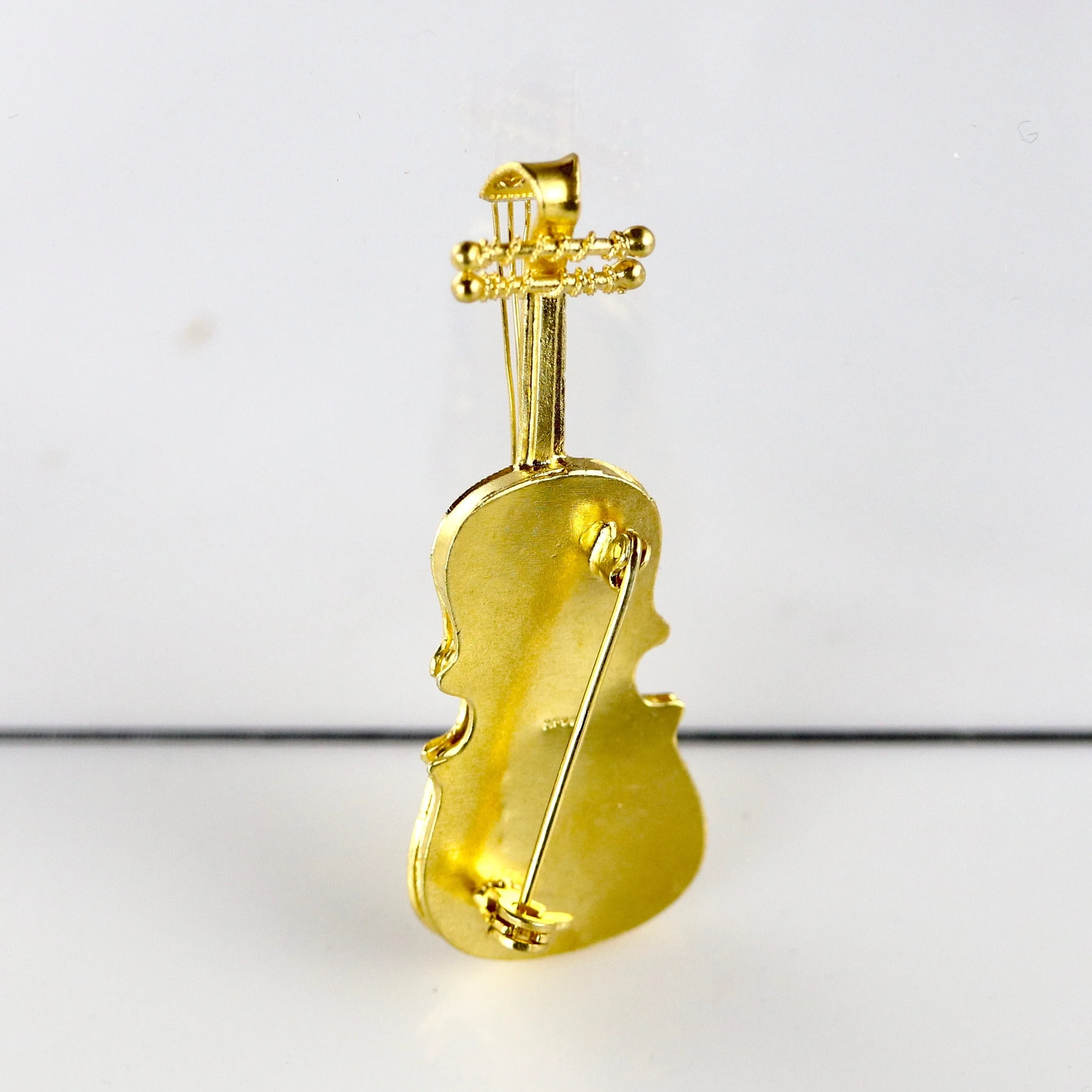 Stradivarius Violin Brooch