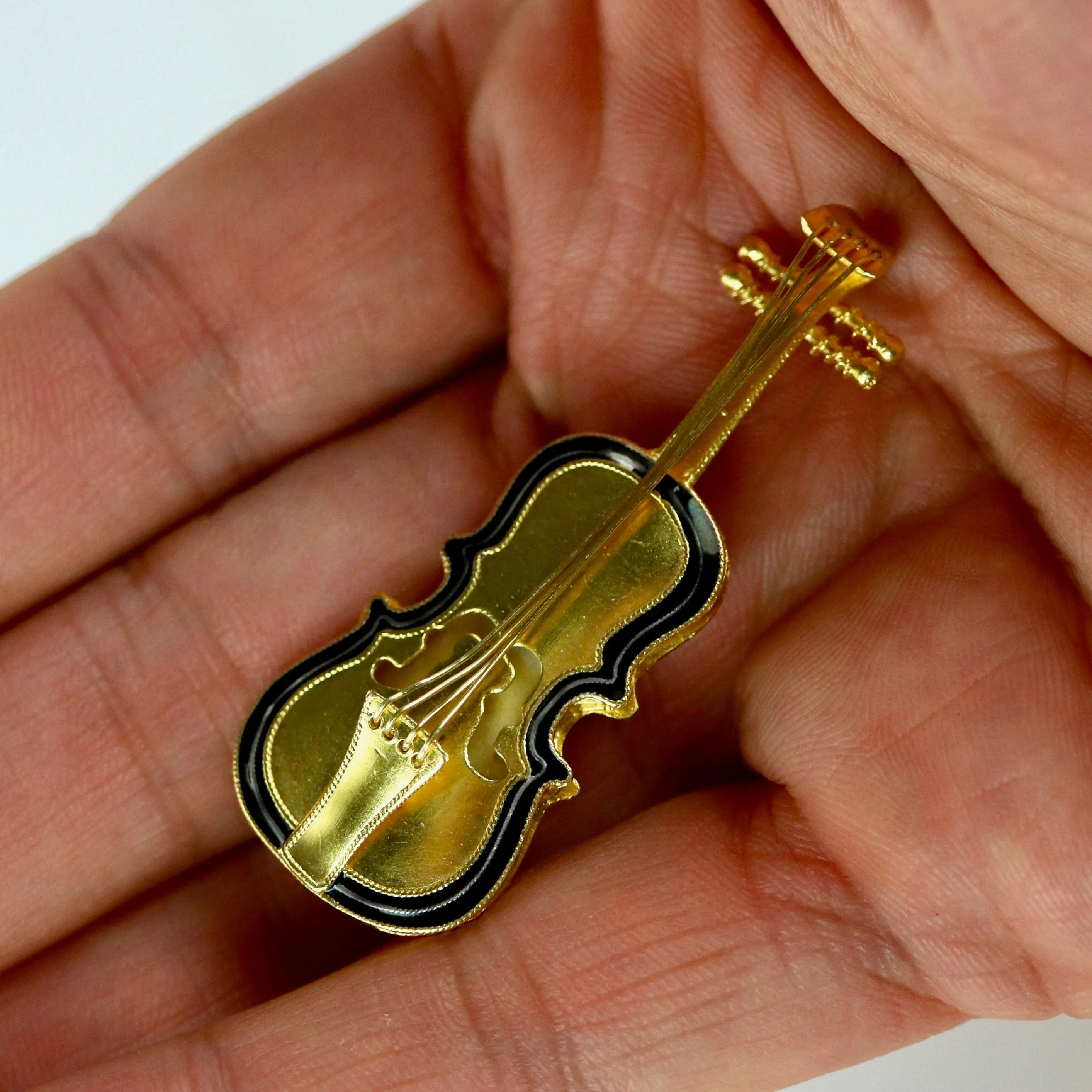 Stradivarius Violin Brooch